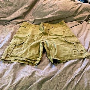 Men’s cargo shorts